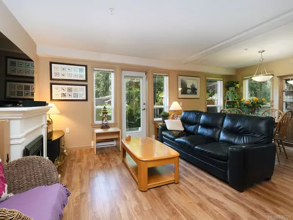 Langford, BC V9B 0G2,655 Goldstream Ave #101