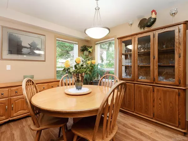 Langford, BC V9B 0G2,655 Goldstream Ave #101