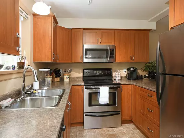 Langford, BC V9B 0G2,655 Goldstream Ave #101