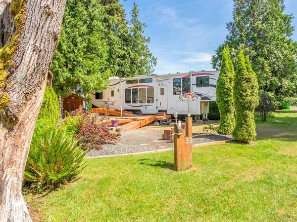 Qualicum Beach, BC V9K 2E1,6050 Island Hwy W #52