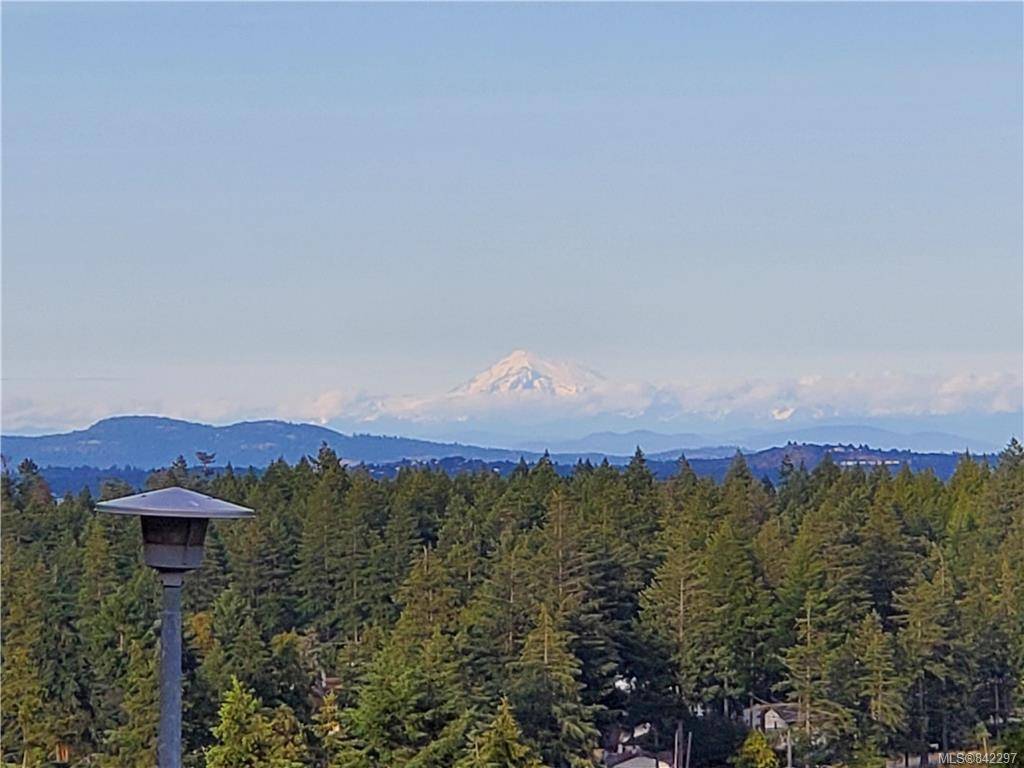 Colwood, BC V9C 3V1,664 Orca Pl