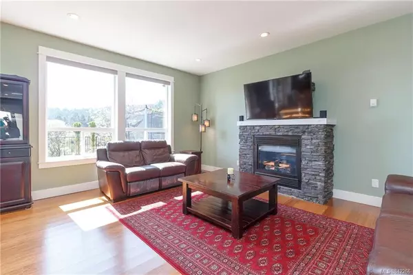Langford, BC V9B 0G8,1025 Limestone Lane
