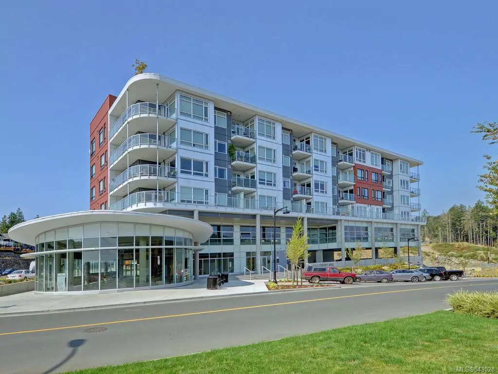 Langford, BC V9B 0S7,1311 Lakepoint Way #412