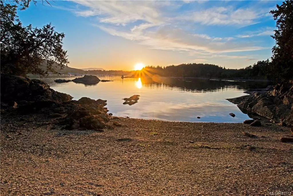 Salt Spring, BC V8K 2R9,000 Goat Island