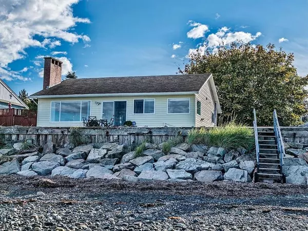 Qualicum Beach, BC V9K 2B5,817 Flamingo Dr