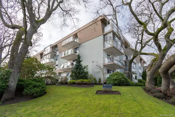 2125 Oak Bay Ave #405, Oak Bay, BC V8R 1E8