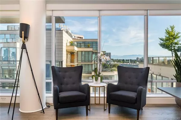 Victoria, BC V8W 0A9,707 Courtney St #1401