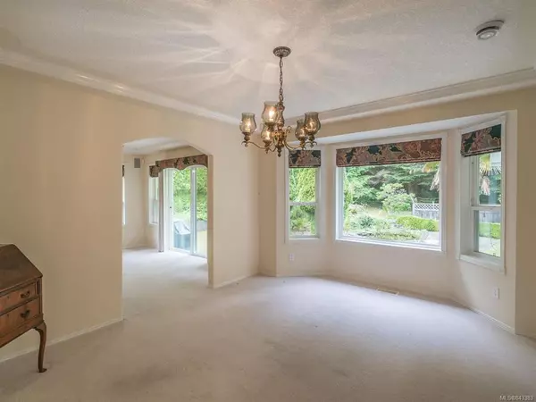 Qualicum Beach, BC V9K 1H9,503 Balsam St