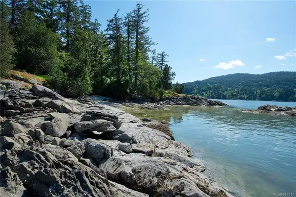 Salt Spring, BC V8K 2R9,000 Goat Island