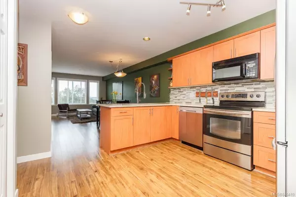 Colwood, BC V9B 2W3,364 Goldstream Ave #304