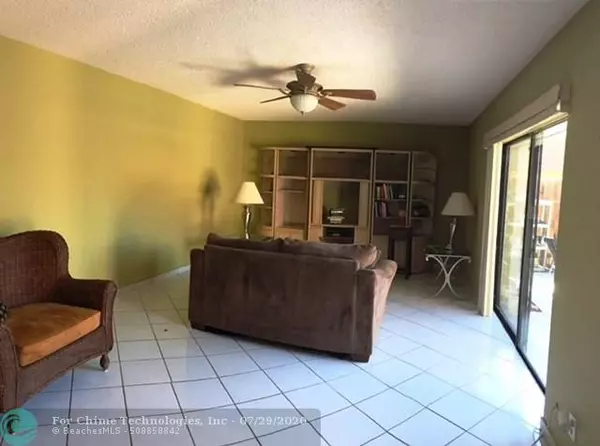 Cooper City, FL 33026,2563 Lakeview Ct  #225