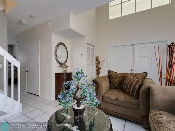 Margate, FL 33063,5921 S Sable Cir