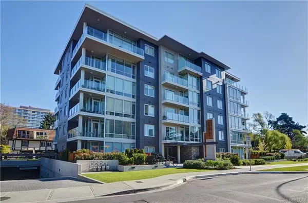 Victoria, BC V8V 2P2,200 Douglas St #105