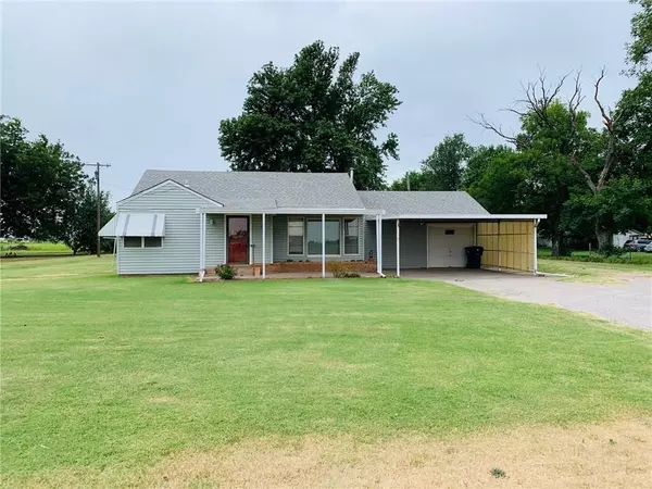 785 NW 3rd Street, Minco, OK 73059