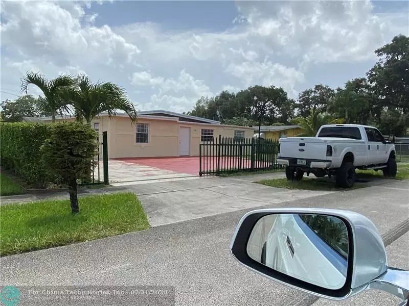 112 Miami Gardens Rd, West Park, FL 33023