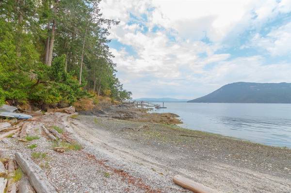 Piers Island, BC V8L 5Y7,114 McKenzie Cres