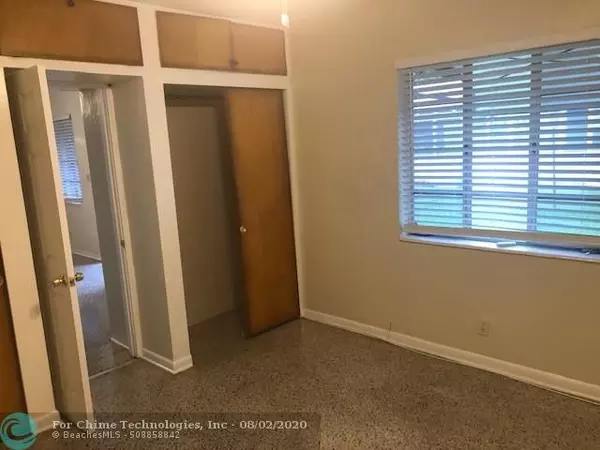 Hollywood, FL 33020,1905 Scott St