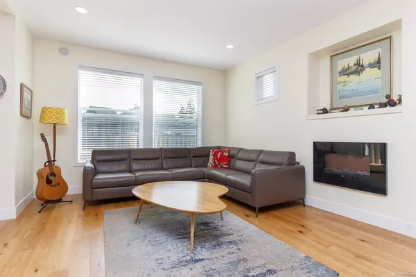 Langford, BC V9B 0R3,918 Nel Hamerton Pl