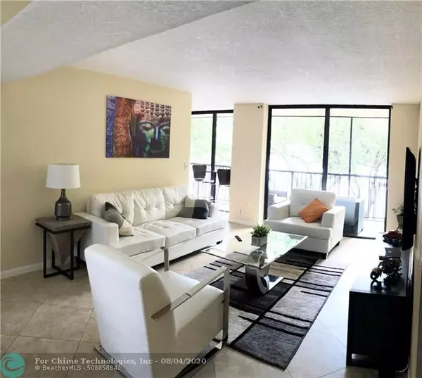 Pompano Beach, FL 33064,3450 Blue Lake Dr  #307