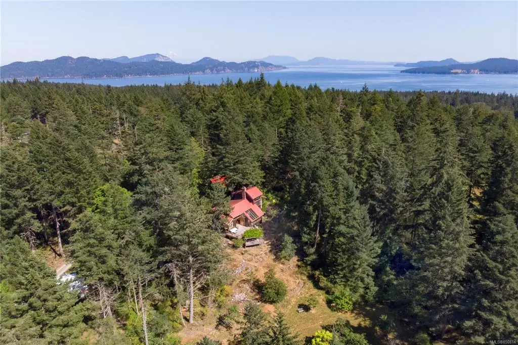 Salt Spring, BC V8K 1W9,117 King Rd