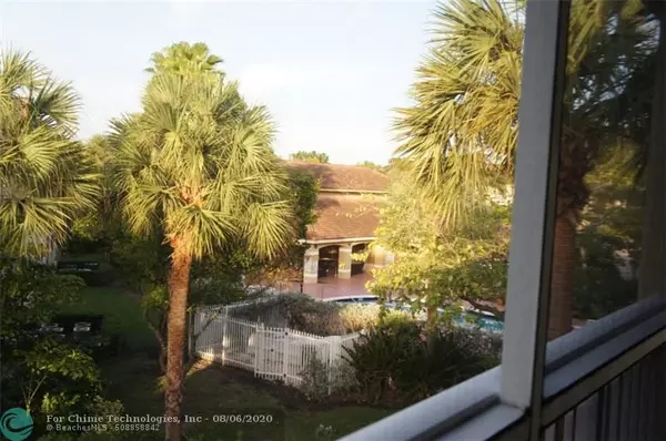 460 S Park Rd  #6-302, Hollywood, FL 33021