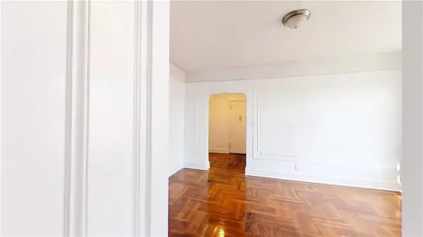 Brooklyn, NY 11213,850 Saint Marks AVE #5G