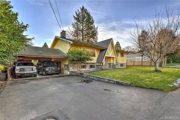 Oak Bay, BC V8S 2Z8,2091 Stonehewer Pl