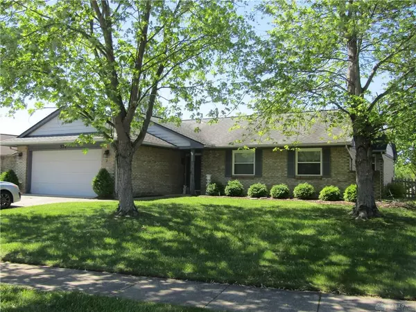 574 Autumn Creek Drive, Fairborn, OH 45324