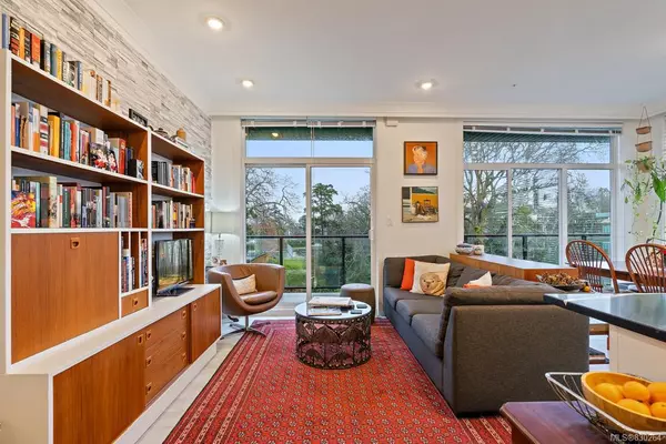 Victoria, BC V8R 3X9,1460 Pandora Ave #403