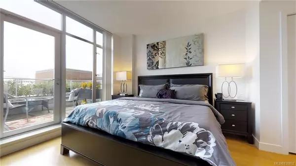 Victoria, BC V9A 0A1,100 Saghalie Rd #109