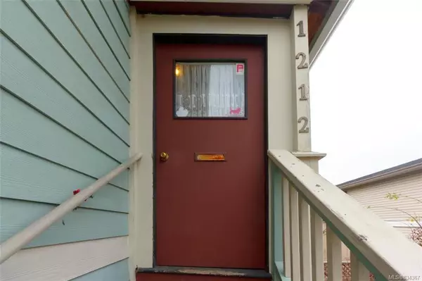 Victoria, BC V8T 1N2,1212 Queens Ave