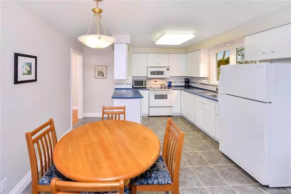 Saanich, BC V8P 3K2,3395 Connorton Lane