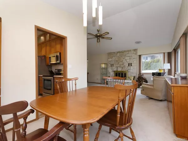 Colwood, BC V9C 2L1,617 Eiderwood Pl