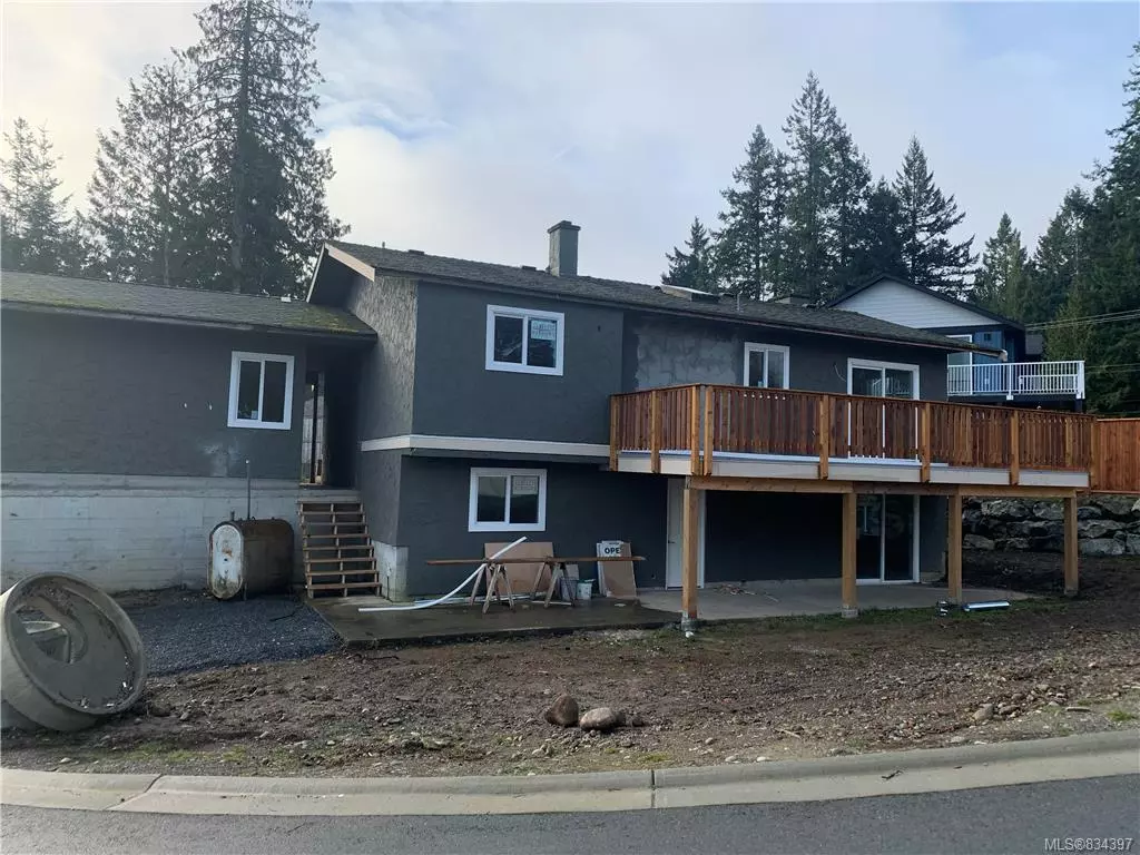 Colwood, BC V9B 1X7,3299 Marty Lane