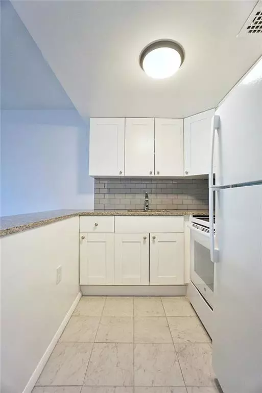 Brooklyn, NY 11209,306 101 ST #45D