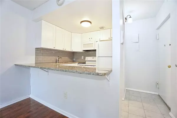Brooklyn, NY 11209,306 101 ST #45D