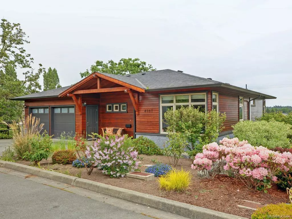 Saanich, BC V8X 0A2,4067 Licorice Lane