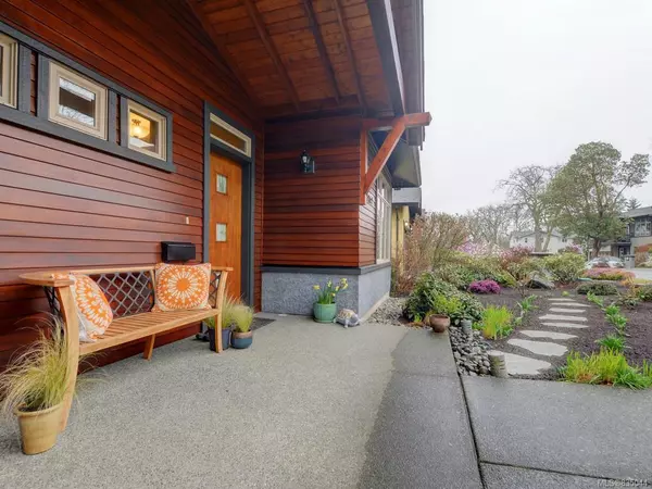 Saanich, BC V8X 0A2,4067 Licorice Lane
