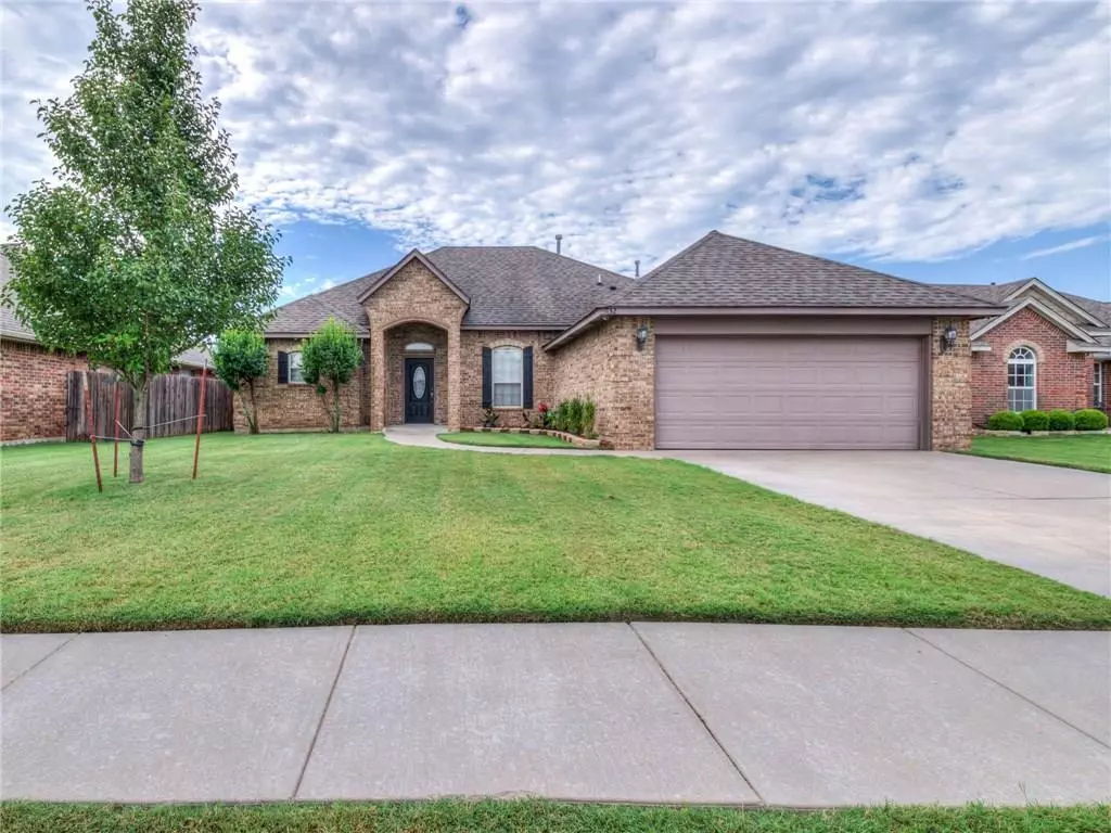 Moore, OK 73160,832 Carol Ann Place