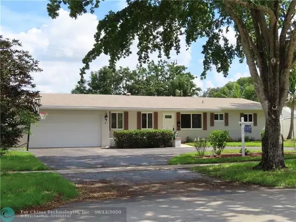 7141 NW 11th Pl, Plantation, FL 33313