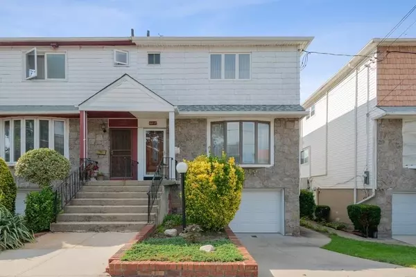 10571 Flatlands 3 ST, Brooklyn, NY 11236