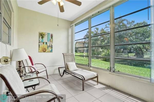 5051 W Oakland Park Blvd  #105,  Lauderdale Lakes,  FL 33313