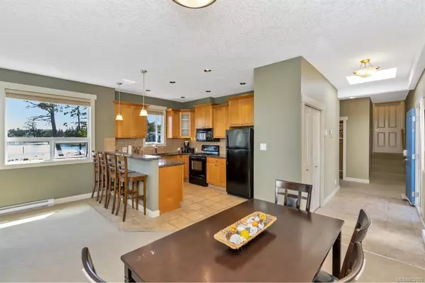 Sooke, BC V9Z 0A1,6971 West Coast Rd #103