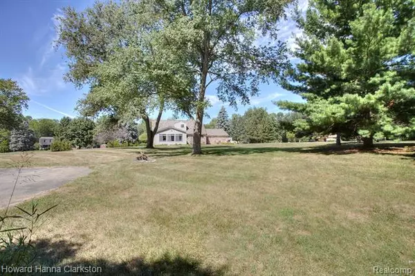 White Lake Twp, MI 48386,881 GOLDEN DR