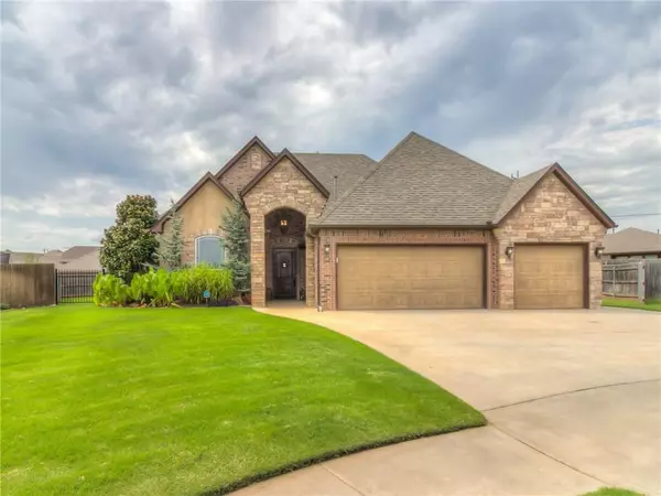 3705 Beckets Crown Court, Mustang, OK 73064