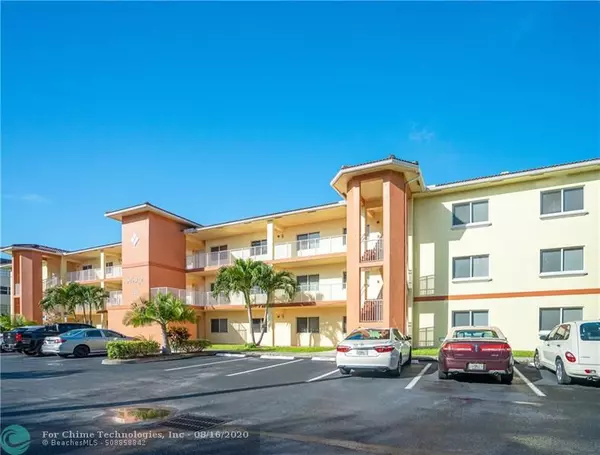 Deerfield Beach, FL 33064,4401 Crystal Lake Dr  #302