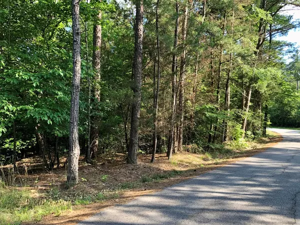 Greenwood, SC 29649,104 Dove Rd