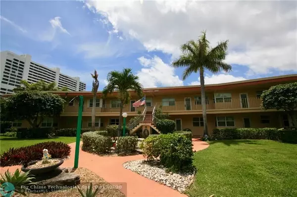 Boca Raton, FL 33432,930 Osceola Dr  #12