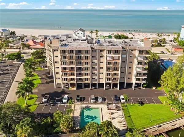 Fort Myers Beach, FL 33931,1511 Estero BLVD #207