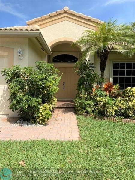 Royal Palm Beach, FL 33411,118 Chestnut Cir